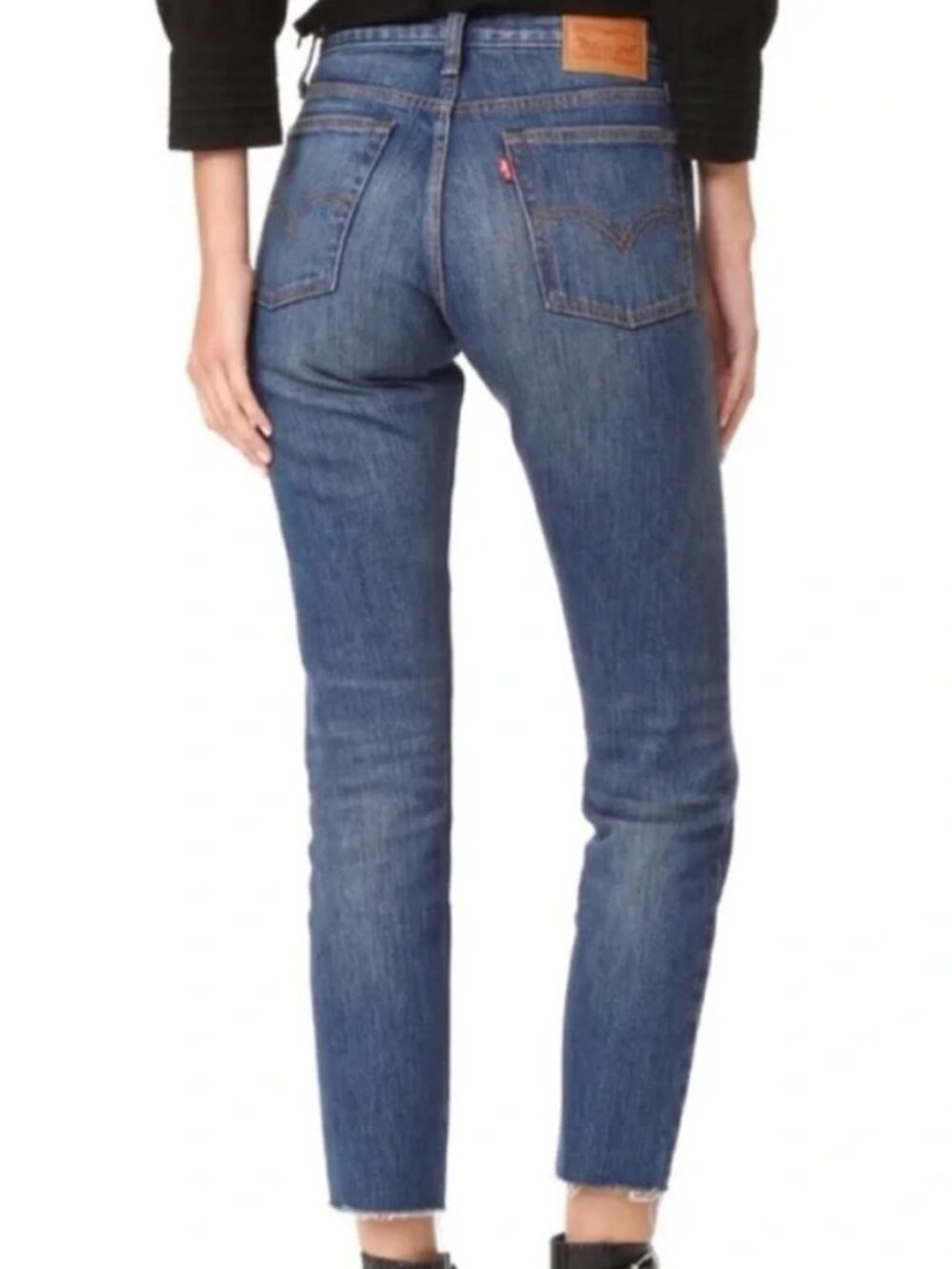 Levi’s Wedgie White Oak Cone Denim, Dark wash, Size 27